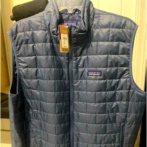 nwt Patagonia men’s vest size large